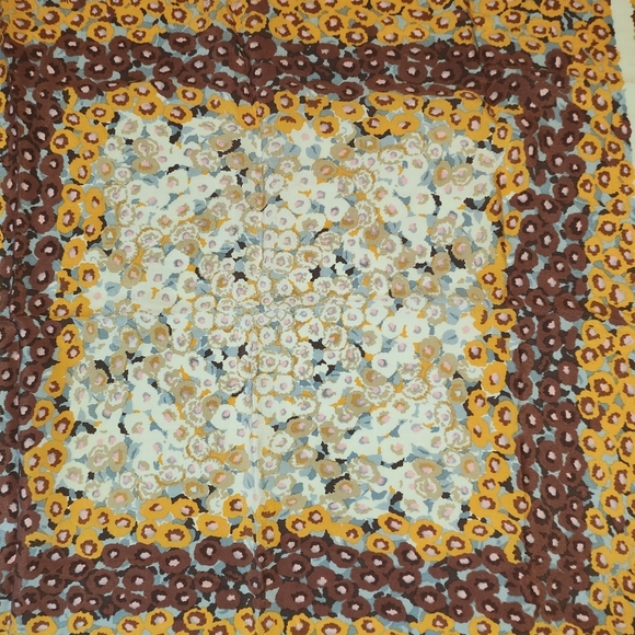 Nina Ricci Vintage scarf - Picture 11 of 13